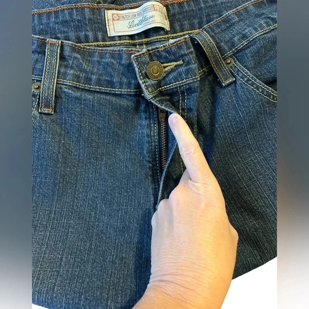 Levi’s Signature Low Rise Stretch Bootcut - Picture 7 of 10